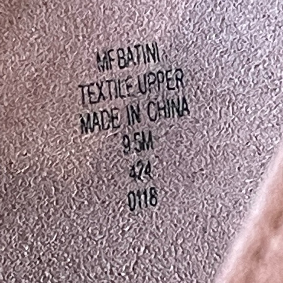 Marc Fisher size 9.5 wedges - Picture 8 of 16